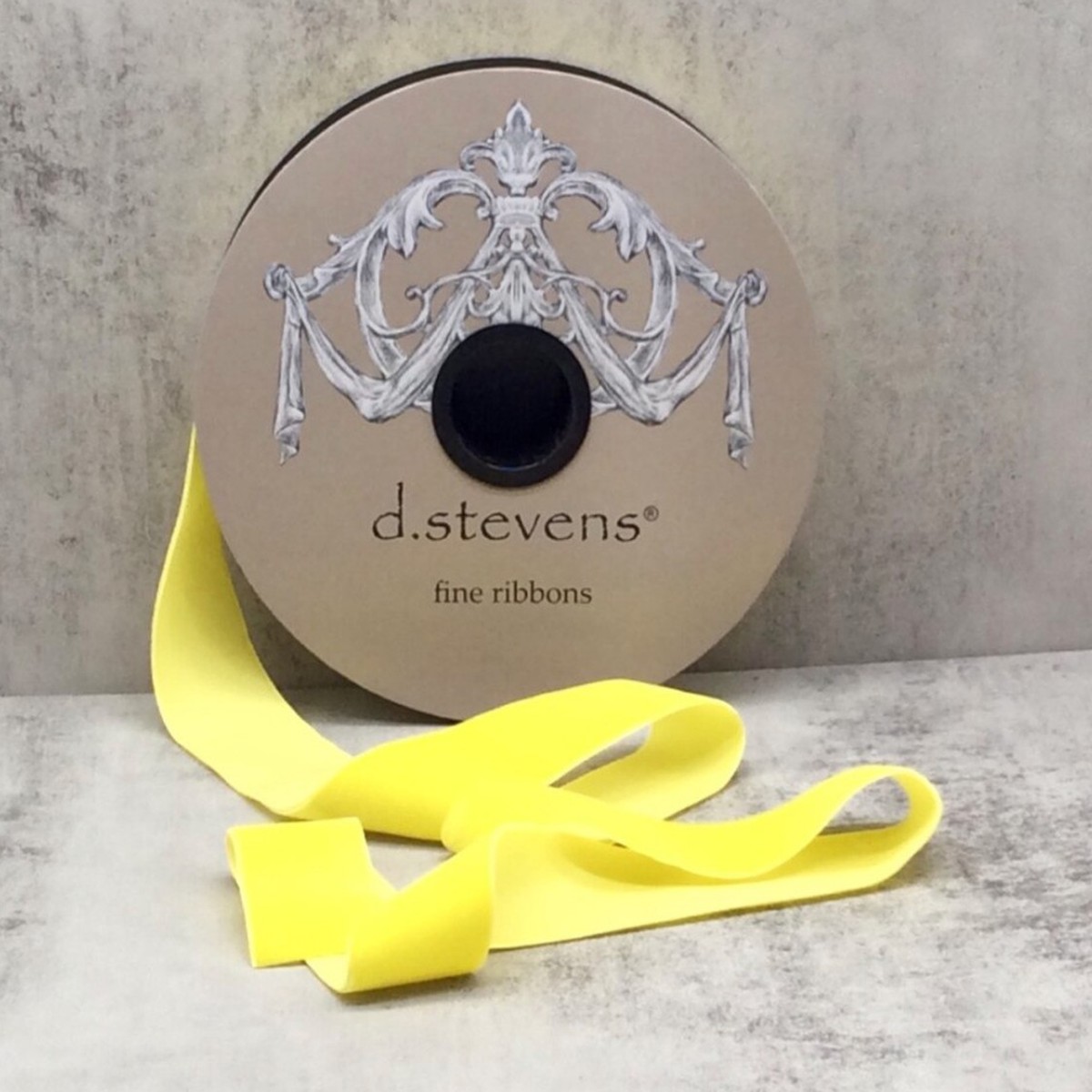 Velvet 1.5" x 20 yards - sunny yellow