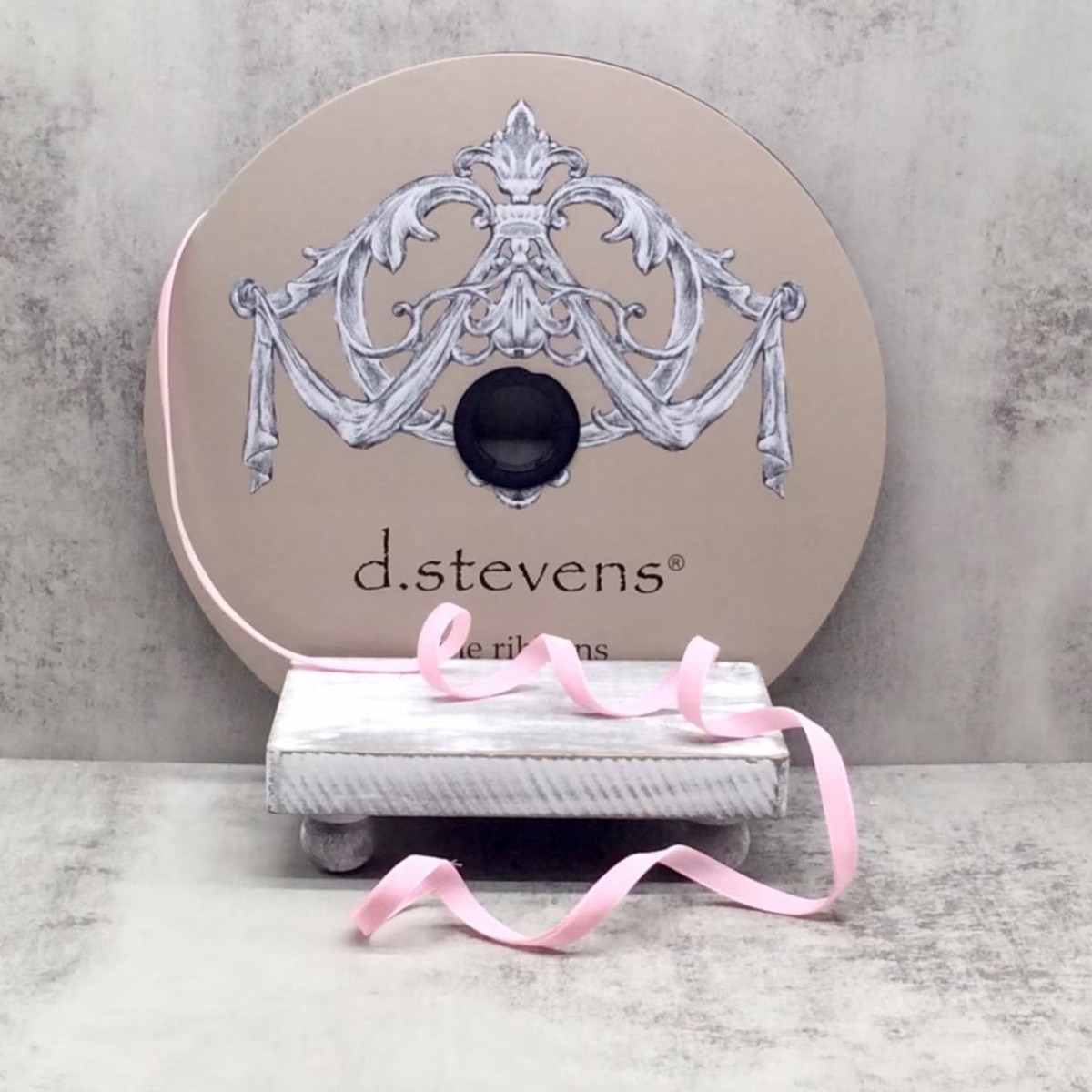 Velvet 5/8" x 50 Yards - pastel pink