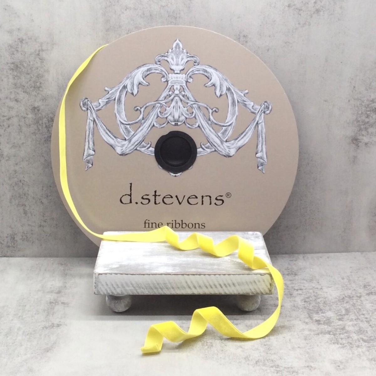 Velvet 5/8" x 50 Yards - sunny yellow