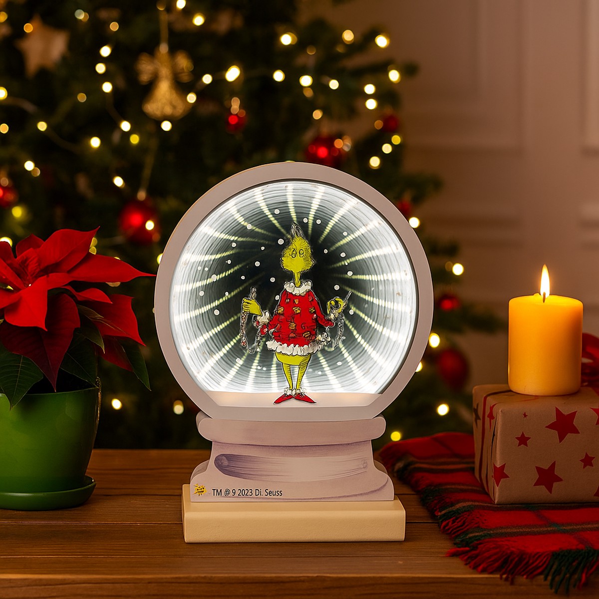 Dr. Seuss Grinch And Garland Infinity Snow Globe 20cm