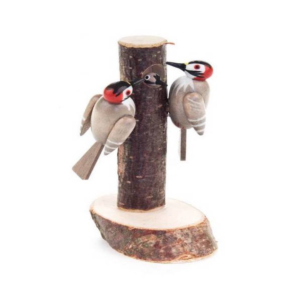 2 great spotted woodpeckers on the Trunk