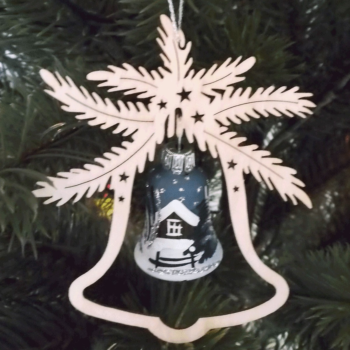 Tree decoration glass bell winterhouse