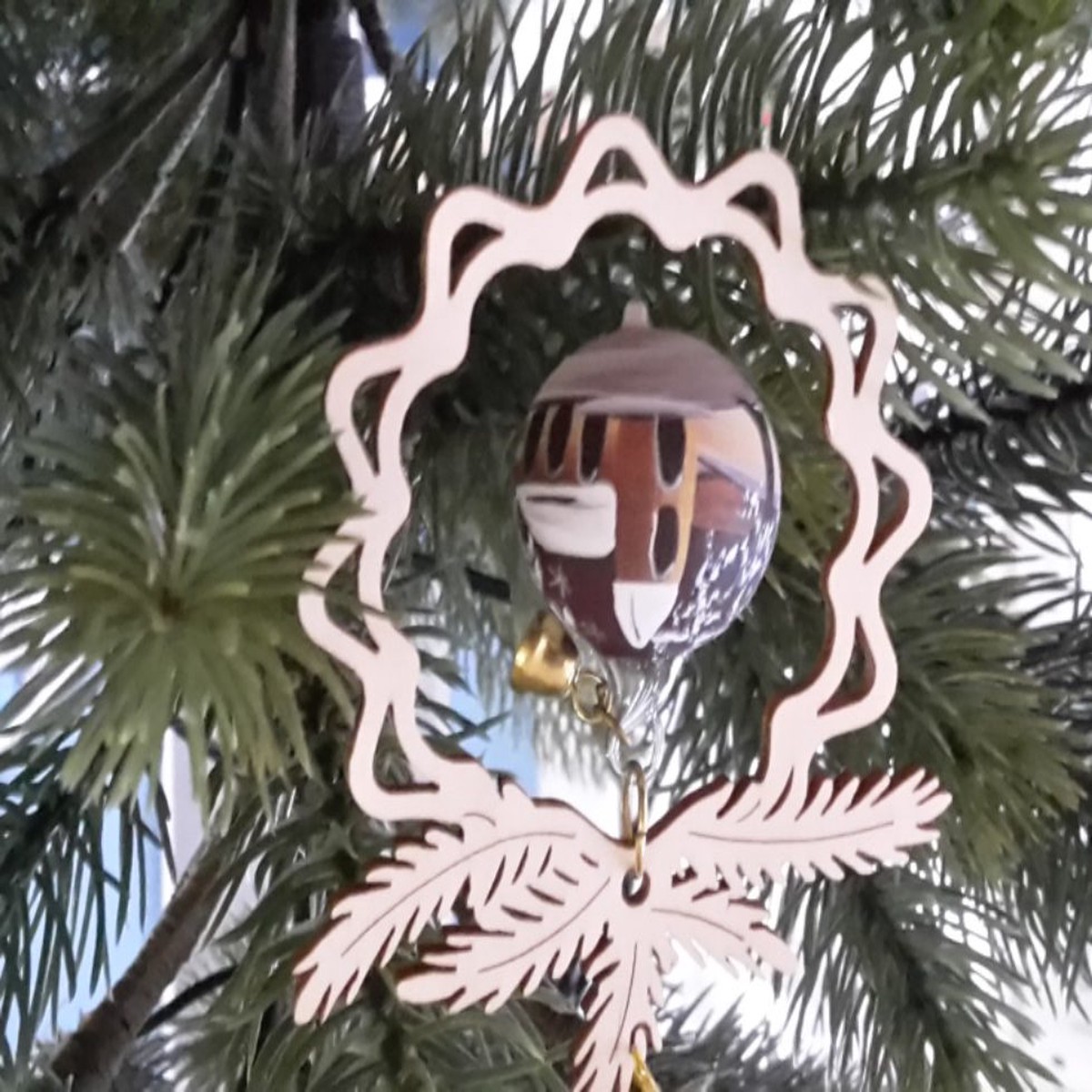 Tree decoration glas ball, Church
